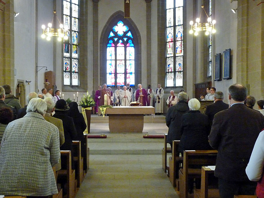 Festgottesdienst zum 50jahrigen Priesterjubiläum von Stadtpfarrer i.R. Geistlichen Rat Ulrich Trzeciok (Foto: Karl-Franz Thiede)